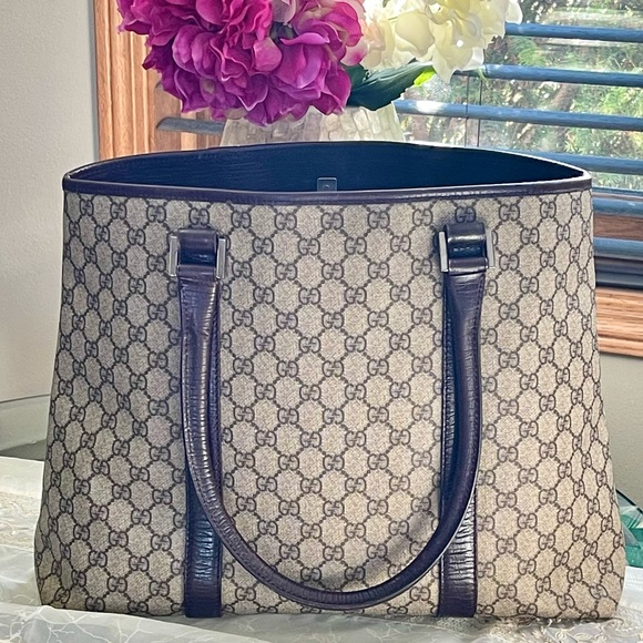 Authentic GUCCI GG Supreme Joy Tote Bag - Picture 11 of 15